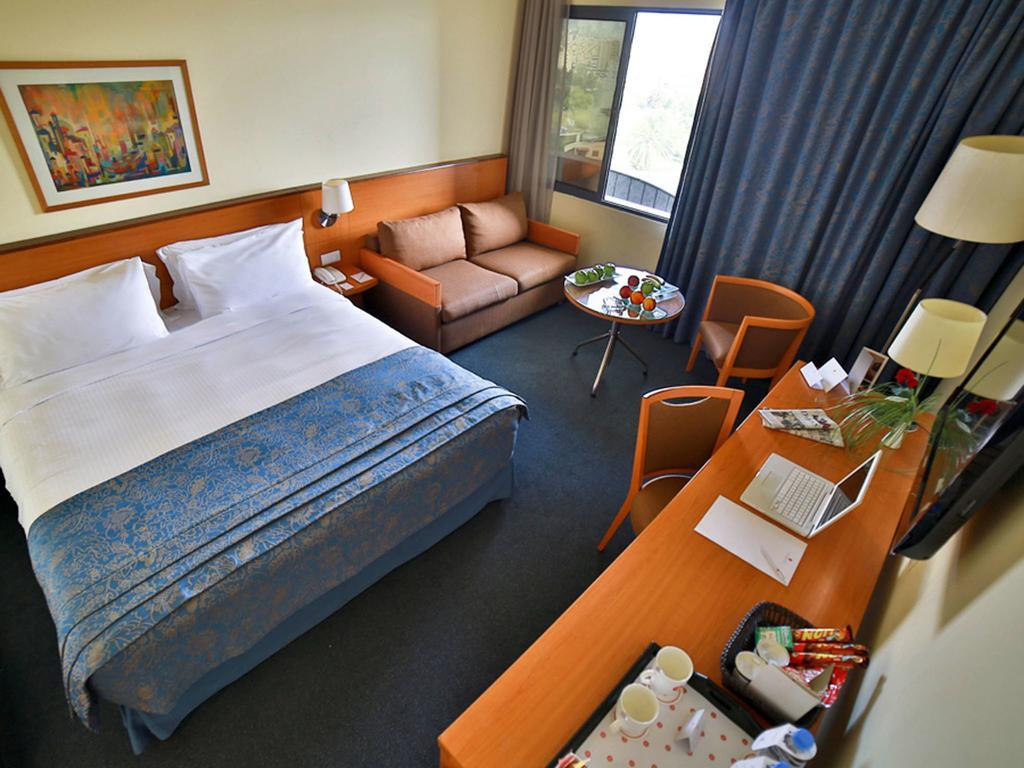 Lancaster Tamar Hotel- Hadath Бейрут Экстерьер фото