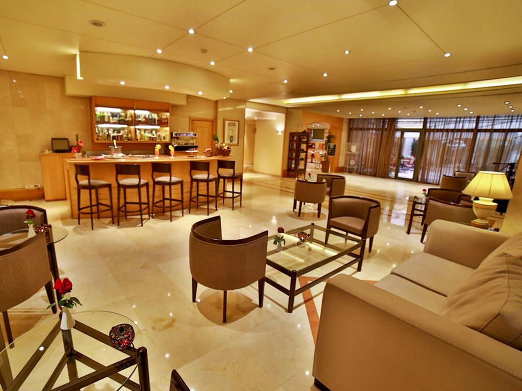 Lancaster Tamar Hotel- Hadath Бейрут Экстерьер фото